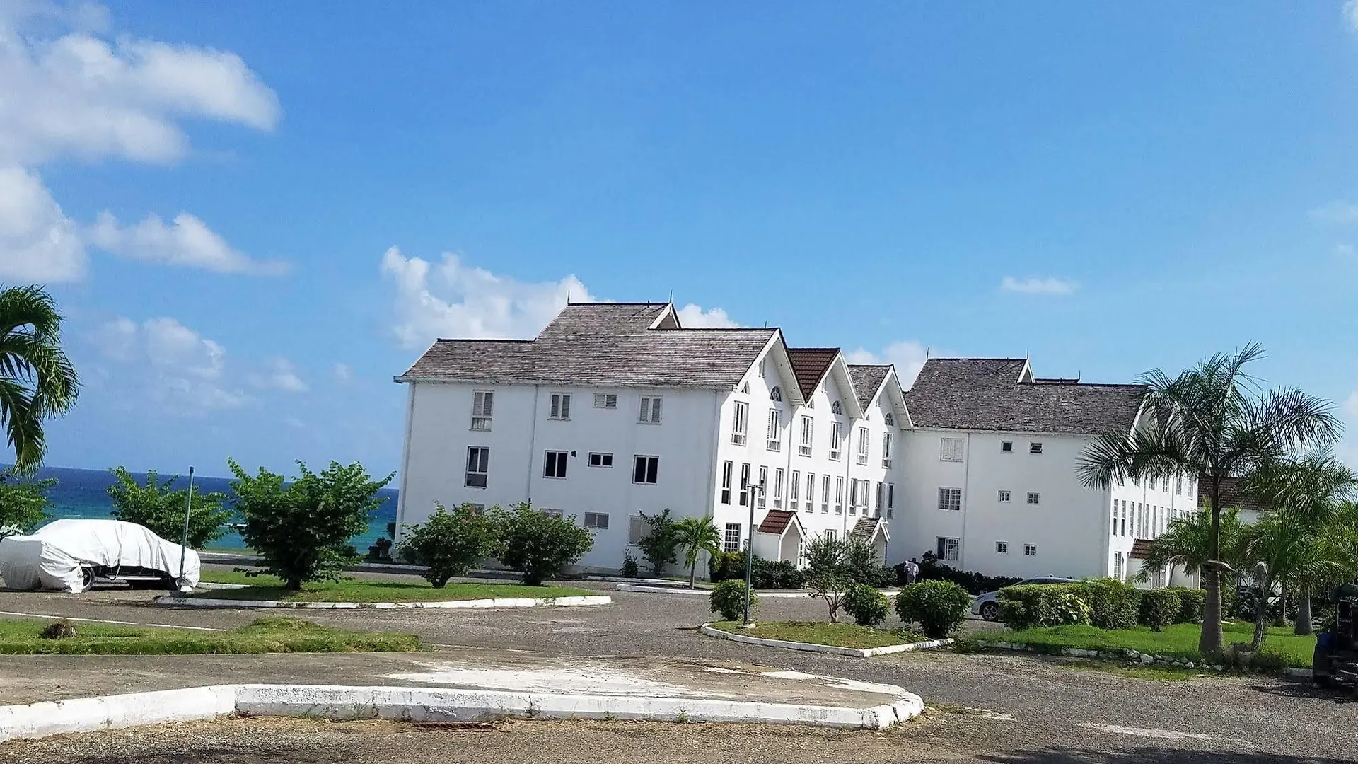 アパート モンテゴ・ベイBruce Seacastle Vacation Penthouseアパートメント