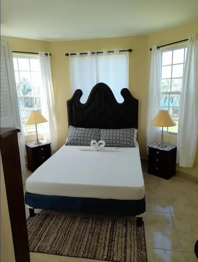 Апартаменты Bruce Seacastle Vacation Penthouse Бухта Монтего